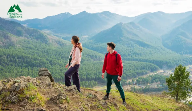 Wandelen over de toppen van de Balkan met degenen die ze het beste kennen